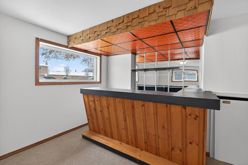 2 Country Club Dr, Hamilton ON