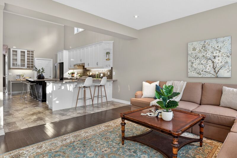 27 Black Walnut Cres, Ancaster ON