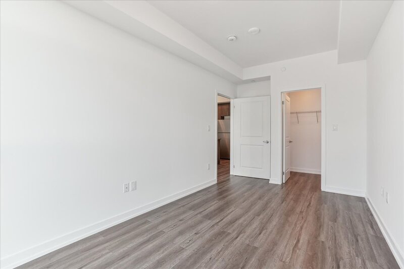 #815 - 460 Dundas St E, Waterdown