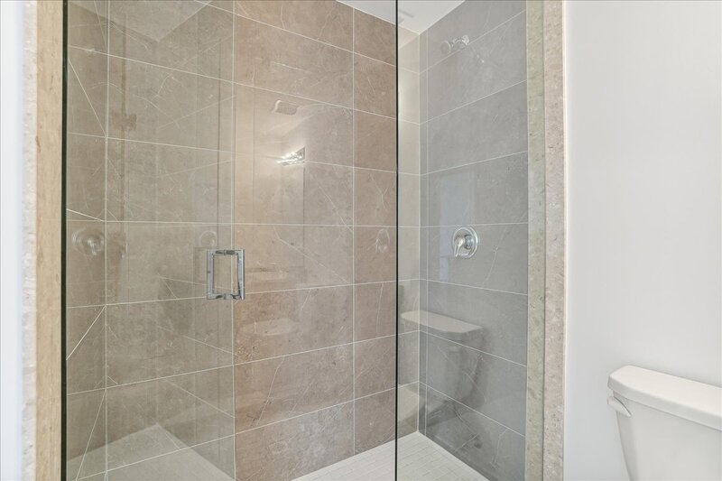 #815 - 460 Dundas St E, Waterdown