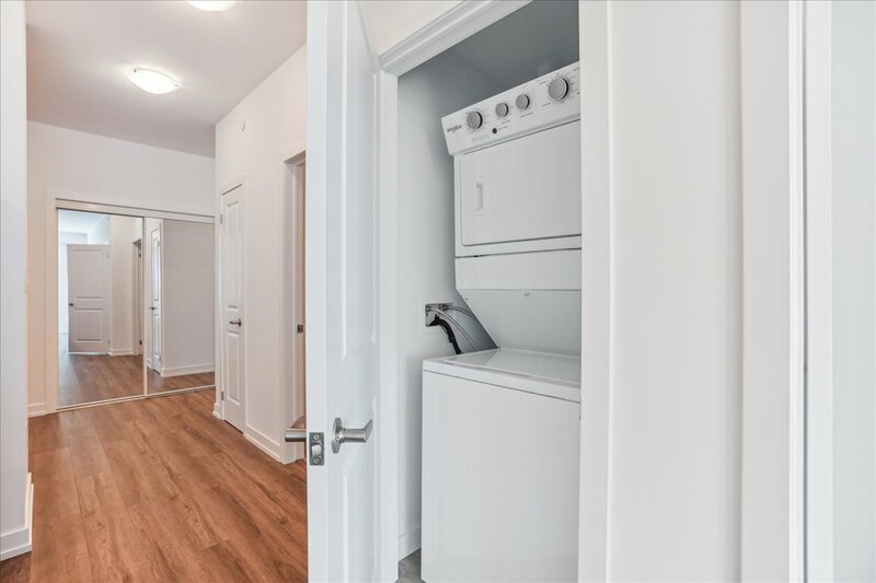 #815 - 460 Dundas St E, Waterdown