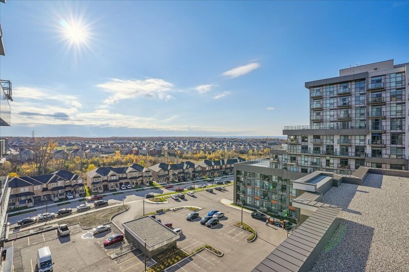 #815 - 460 Dundas St E, Waterdown