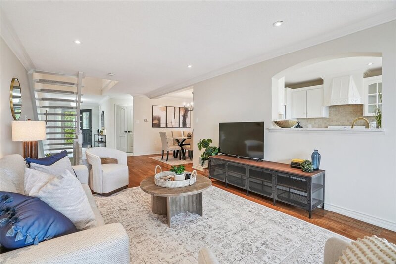 55 Edgewater Dr, Stoney Creek