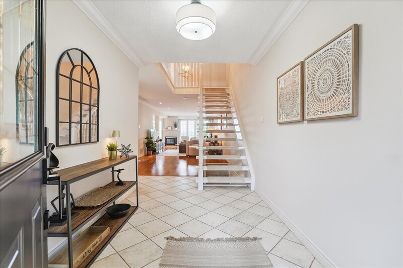 55 Edgewater Dr, Stoney Creek