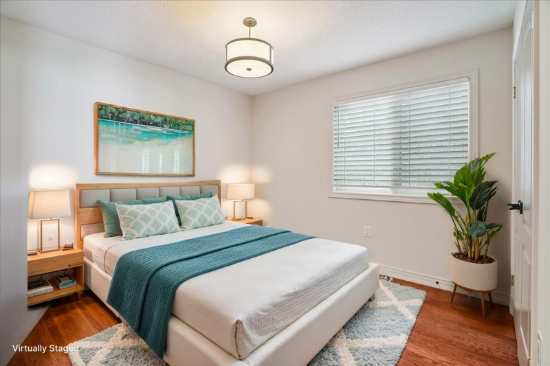 55 Edgewater Dr, Stoney Creek