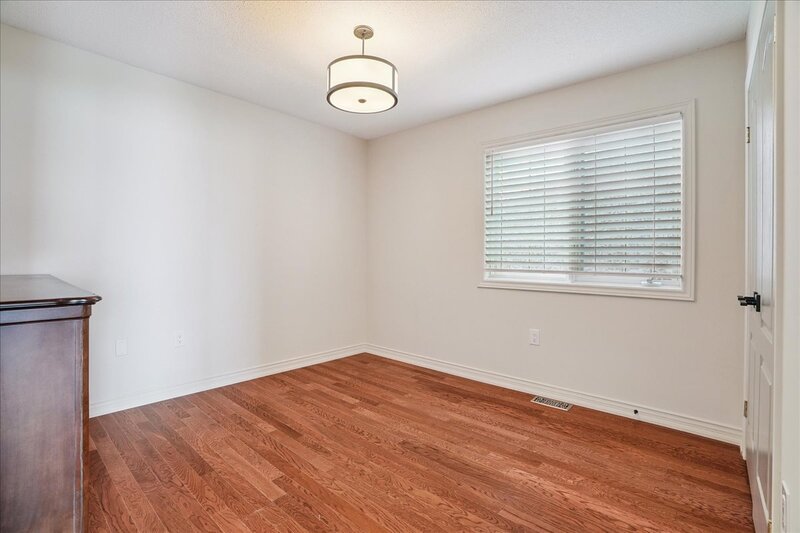 55 Edgewater Dr, Stoney Creek