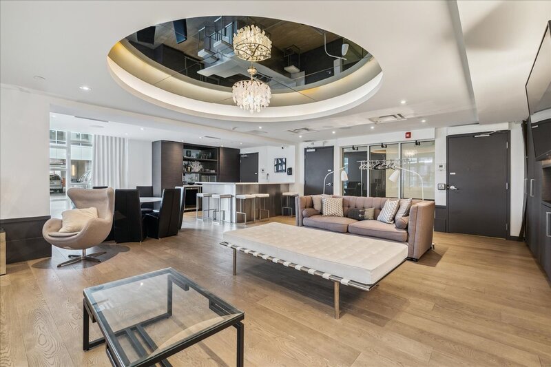 STUNNING WATERFRONT AQUABLU CONDO IN GRIMSBY!