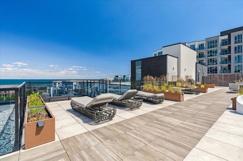 STUNNING WATERFRONT AQUABLU CONDO IN GRIMSBY!