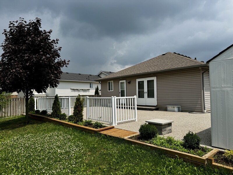MODERN SPACIOUS OPEN CONCEPT BUNGALOW IN HAGERSVILLE!