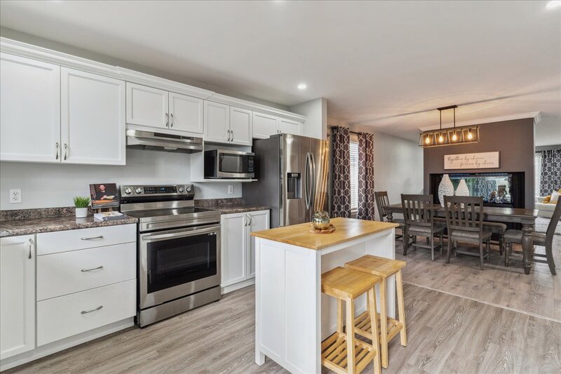 MODERN SPACIOUS OPEN CONCEPT BUNGALOW IN HAGERSVILLE!