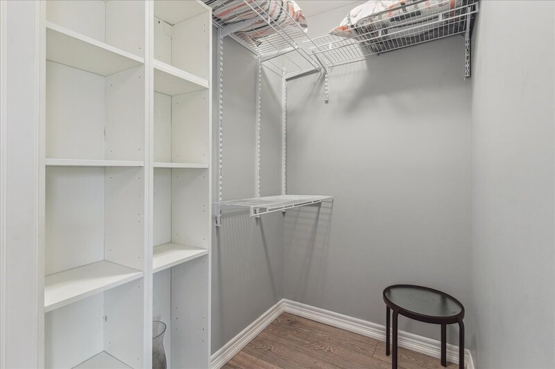 MODERN SPACIOUS OPEN CONCEPT BUNGALOW IN HAGERSVILLE!