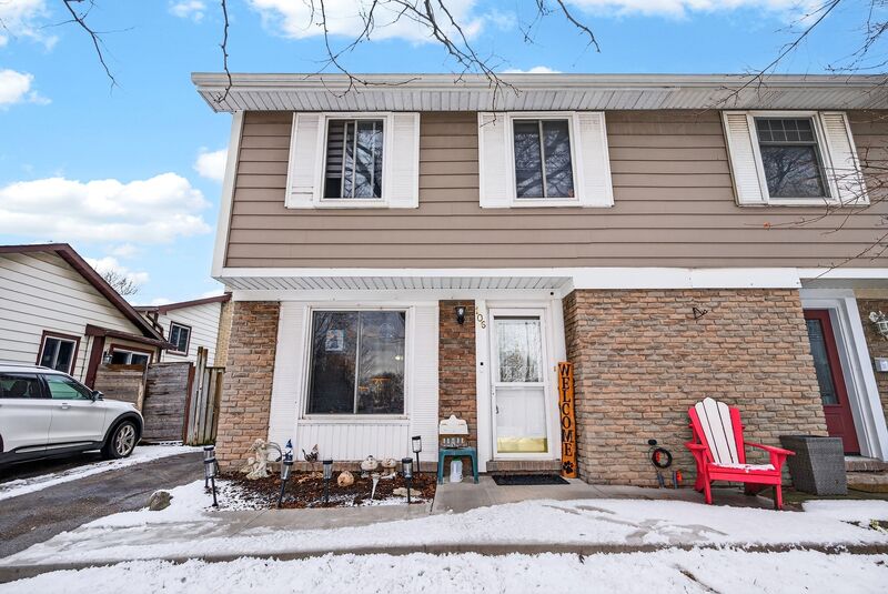 GREAT OPPORTUNITY IN THIS HAMILTON MOUNTAIN HOME!