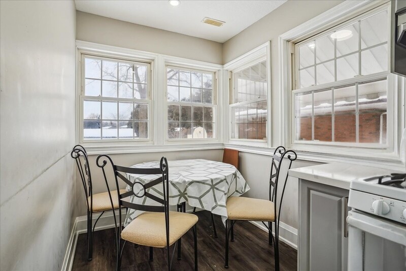 SPACIOUS UPPER LEVEL 4 BEDROOM HOME FOR LEASE