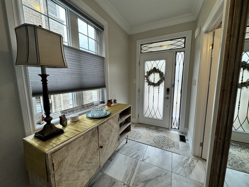 GREAT GRIMSBY BEACH FAMILY HOME FOR LEASE!
