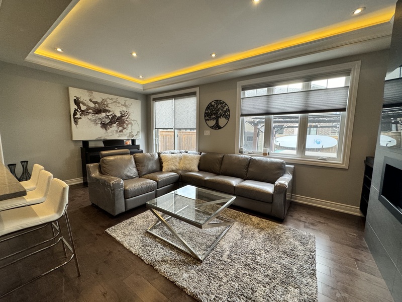 GREAT GRIMSBY BEACH FAMILY HOME FOR LEASE!