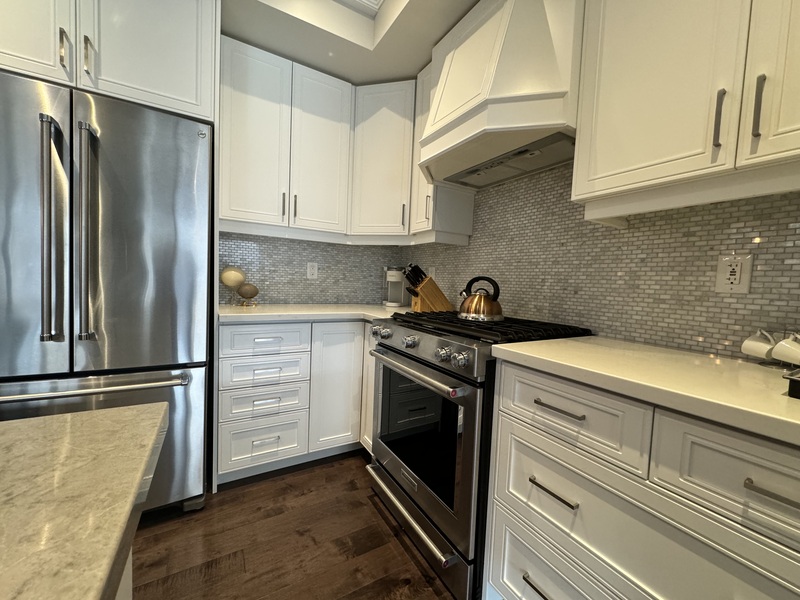 GREAT GRIMSBY BEACH FAMILY HOME FOR LEASE!