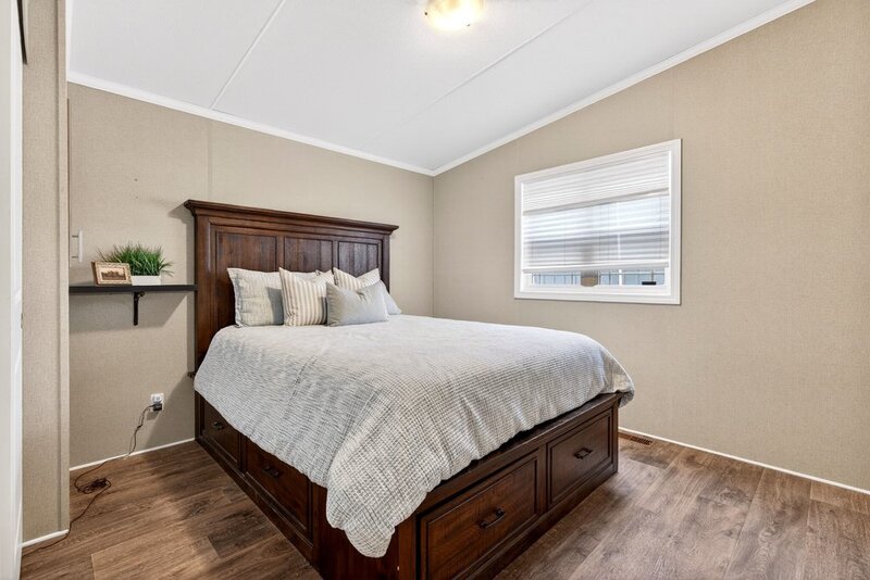 LOW MAINTENANCE LIVING IN THIS GREAT BURLINGTON COMMUNITY!