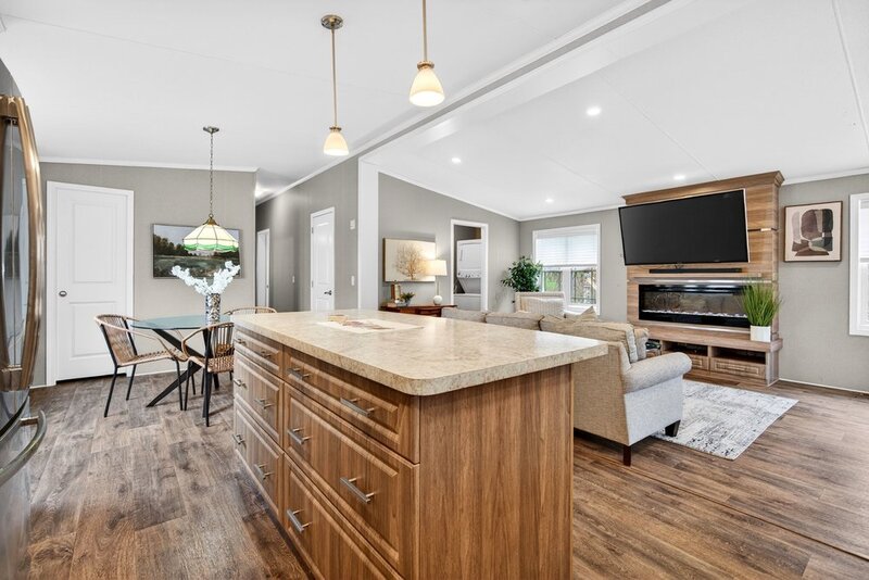 LOW MAINTENANCE LIVING IN THIS GREAT BURLINGTON COMMUNITY!
