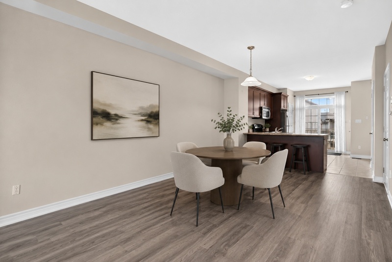 GREAT CONDO IN GRIMSBY-ON-THE-LAKE FOR LEASE!