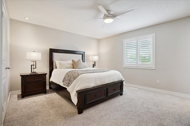 AMAZING WEST GRIMSBY HOME WITH INGROUND POOL!