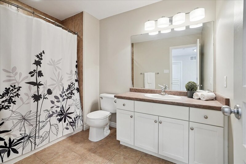 AMAZING WEST GRIMSBY HOME WITH INGROUND POOL!