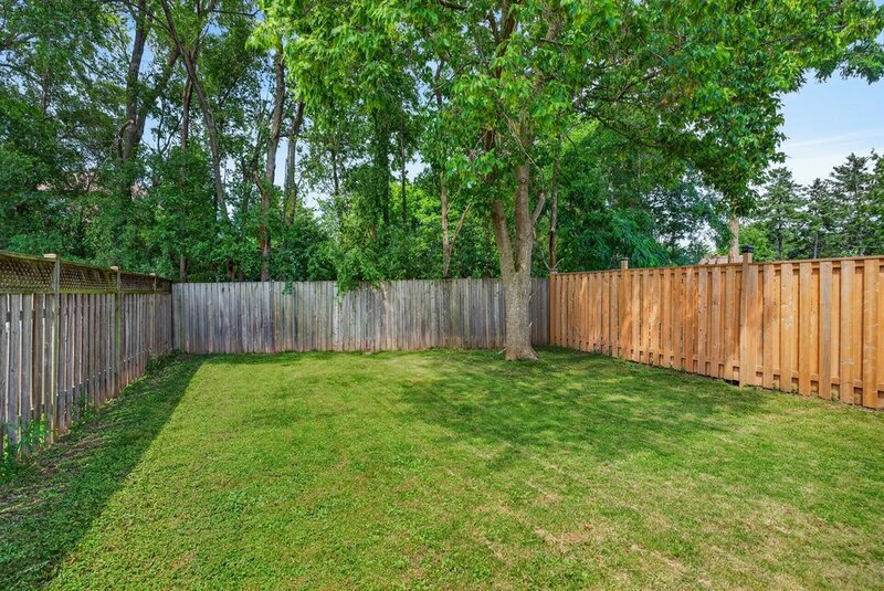Affordable Semi-Detached Home in sought-after Stoney Creek neighbourhood!