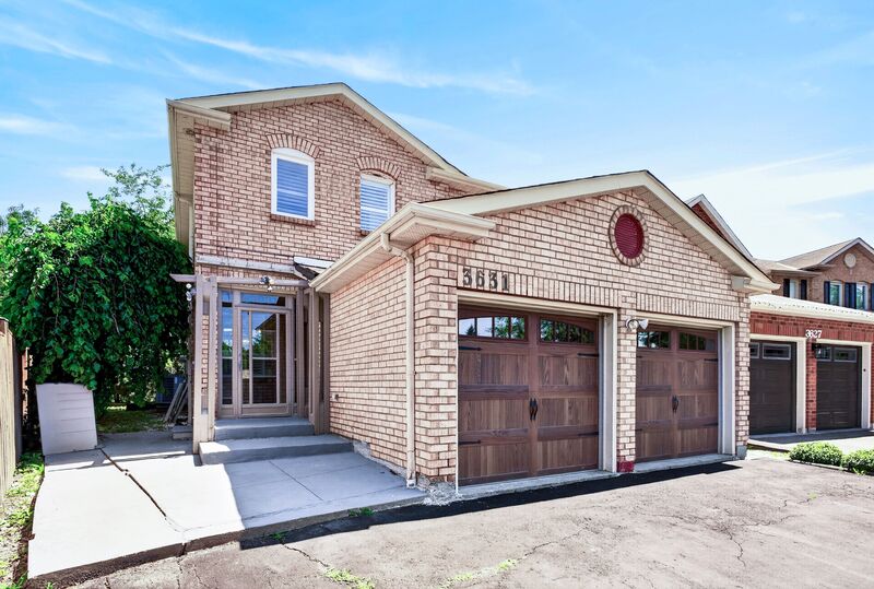 GREAT FAMILY HOME IN QUIET FAMILY NEIGHBOURHOOD IN MISSISSAUGA!