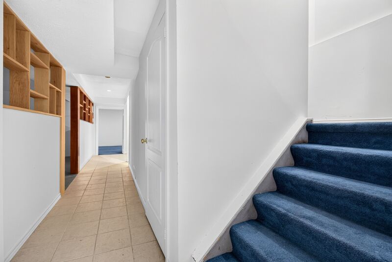 GREAT FAMILY HOME IN QUIET FAMILY NEIGHBOURHOOD IN MISSISSAUGA!