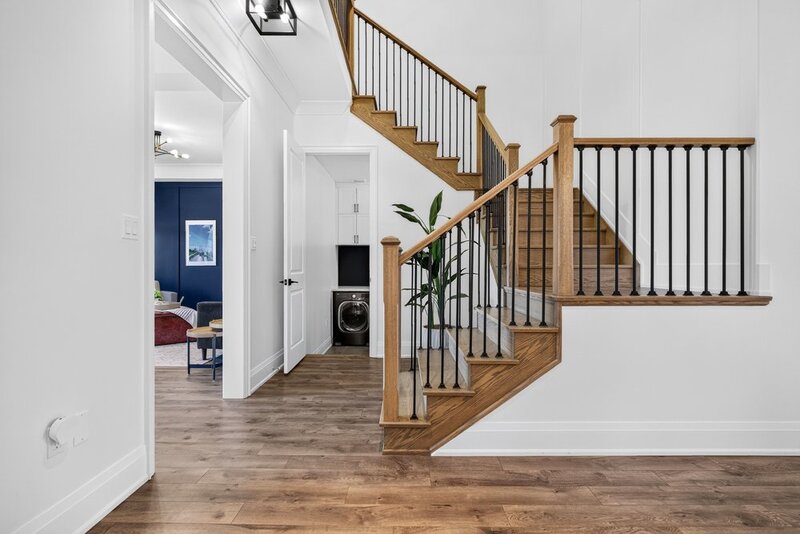 BEAUTIFUL WATERDOWN HOME BACKING ONTO GREENSPACE!