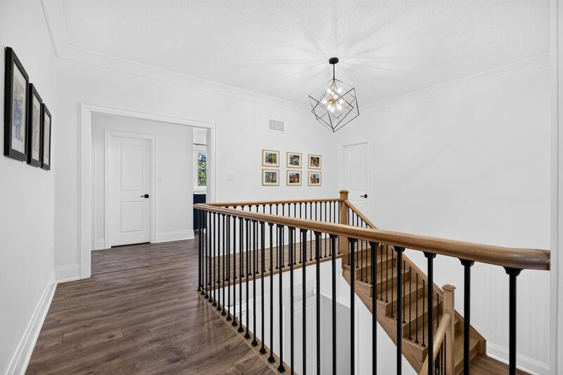 BEAUTIFUL WATERDOWN HOME BACKING ONTO GREENSPACE!