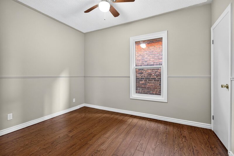 GREAT FAMILY HOME IN PRIME HAMILTON LOCATION!