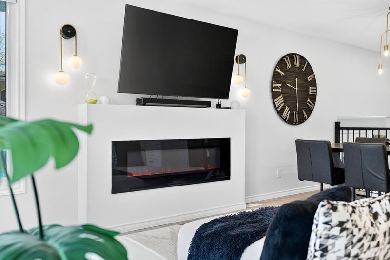 GORGEOUS RAISED RANCH IN SOUGHT AFTER ST. CATHARINES NEIGHBOURHOOD