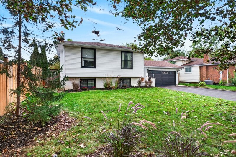 GORGEOUS RAISED RANCH IN SOUGHT AFTER ST. CATHARINES NEIGHBOURHOOD