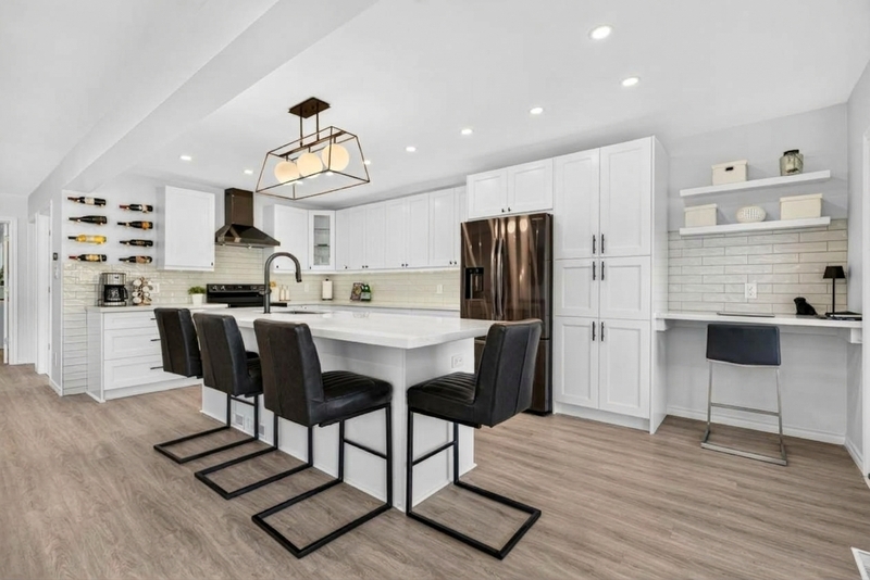 GORGEOUS RAISED RANCH IN SOUGHT AFTER ST. CATHARINES NEIGHBOURHOOD