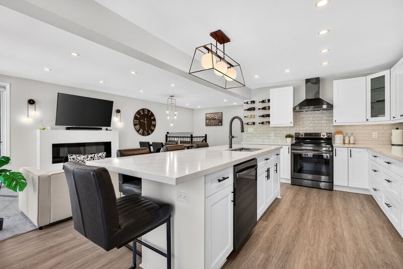 GORGEOUS RAISED RANCH IN SOUGHT AFTER ST. CATHARINES NEIGHBOURHOOD