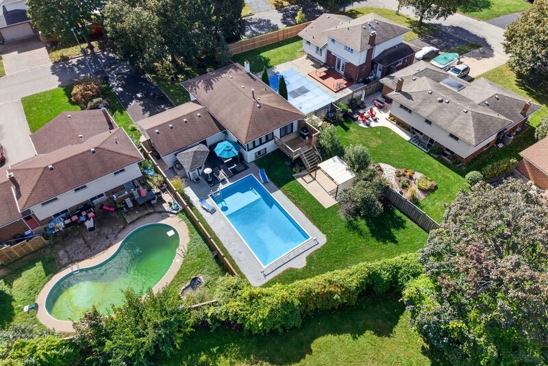 GORGEOUS RAISED RANCH IN SOUGHT AFTER ST. CATHARINES NEIGHBOURHOOD