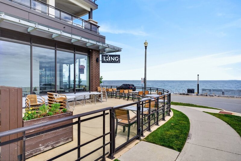 2 UNDERGROUND PARKING SPACES & LAKE VIEWS IN SOUGHT AFTER GRIMSBY NEIGHBOURHOOD