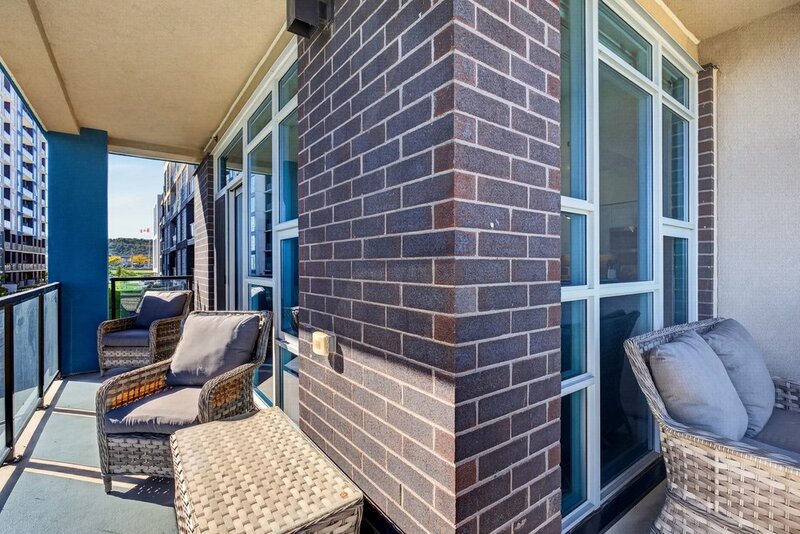 2 UNDERGROUND PARKING SPACES & LAKE VIEWS IN SOUGHT AFTER GRIMSBY NEIGHBOURHOOD