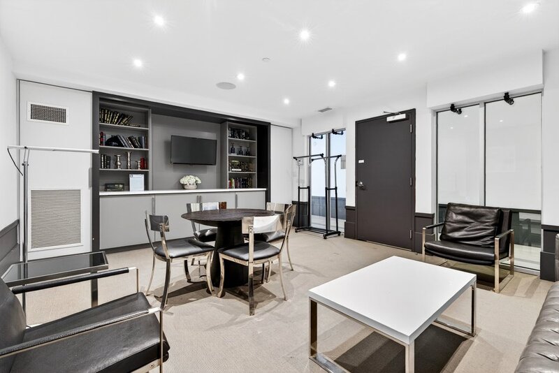 2 UNDERGROUND PARKING SPACES & LAKE VIEWS IN SOUGHT AFTER GRIMSBY NEIGHBOURHOOD