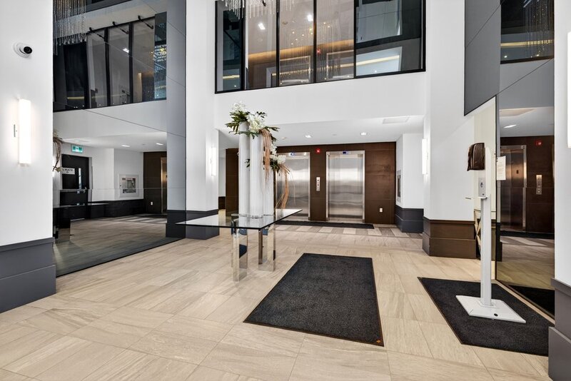 2 UNDERGROUND PARKING SPACES & LAKE VIEWS IN SOUGHT AFTER GRIMSBY NEIGHBOURHOOD