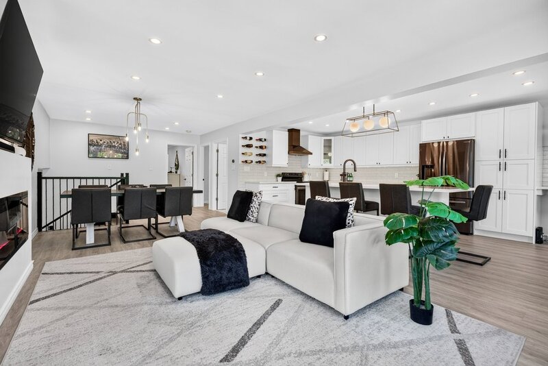 GORGEOUS RAISED RANCH IN SOUGHT AFTER ST. CATHARINES NEIGHBOURHOOD