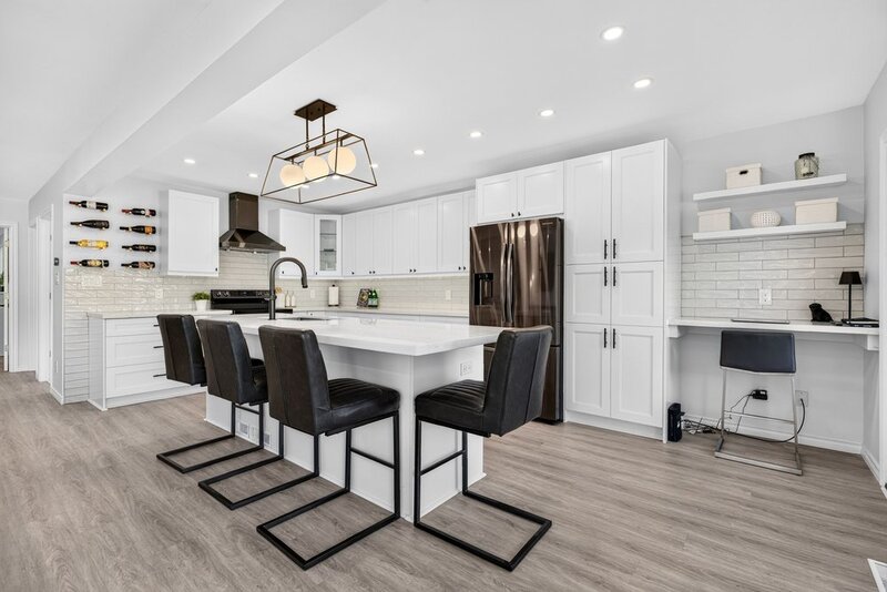 GORGEOUS RAISED RANCH IN SOUGHT AFTER ST. CATHARINES NEIGHBOURHOOD