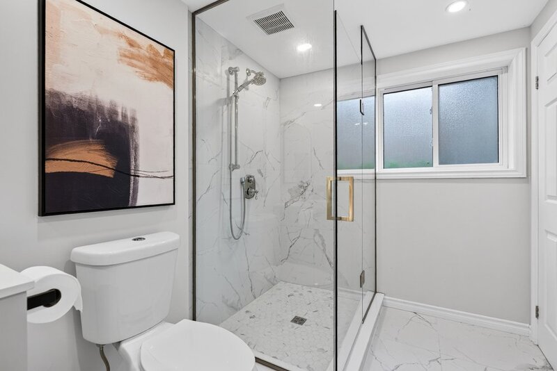 GORGEOUS RAISED RANCH IN SOUGHT AFTER ST. CATHARINES NEIGHBOURHOOD