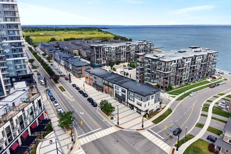 AMAZING VIEWS IN THIS GORGEOUS GRIMSBY 1BR+DEN CONDO